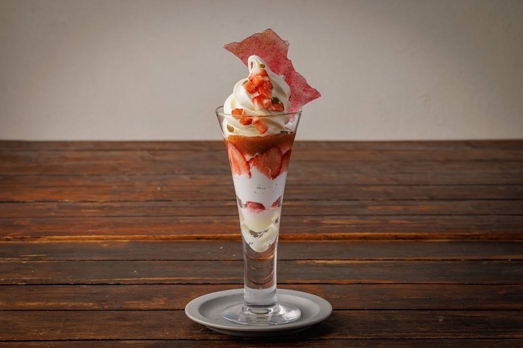 春のベリーパフェ、スタートしました！